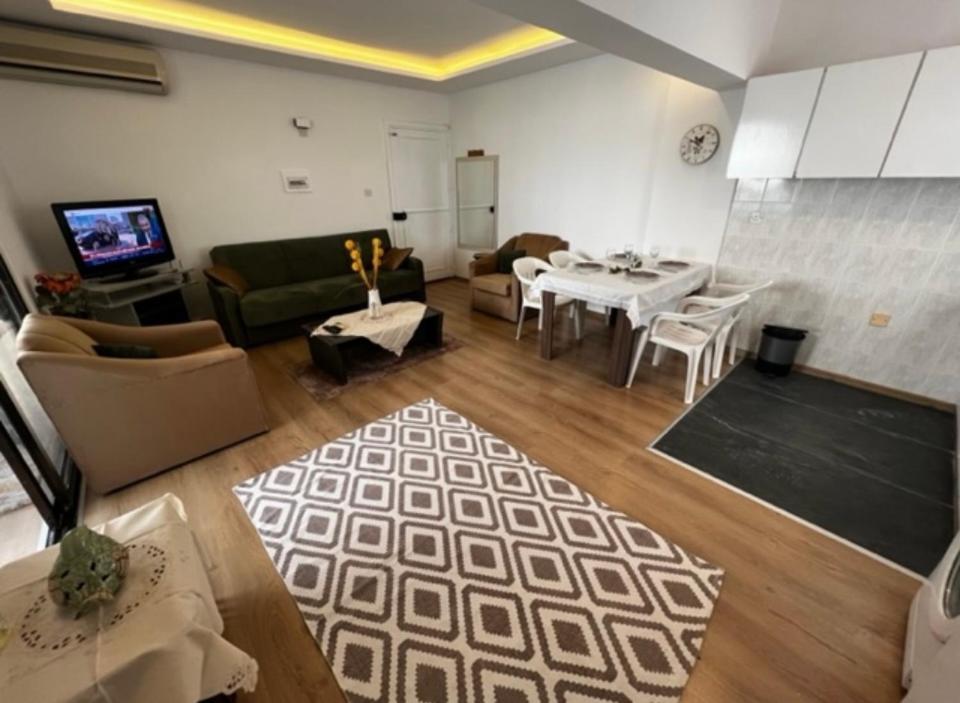 Girne Center 3 Rooms 150 M To Beach Eksteriør bilde